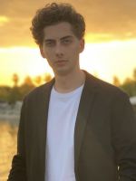 Владіслав Олійник