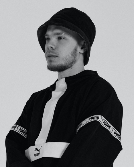 Дмитро Мельник