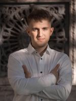 Роман Южаков