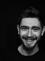 Денис Бойко