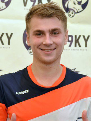 Дмитрий Максименко